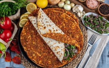 Fırında Lahmacun Tarifi: Adım Adım Lezzetli ve Pratik Tarif