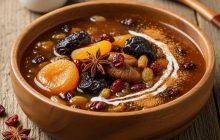 Frukt Suyu Sofrasında İpeksi Lezzet: Kuru Meyve Çorbası Tarifi ve Alternatifleri