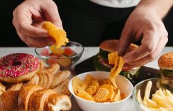 “Ultra” tehlikeli gıdalar: Açlığınızı bastırırken erken ölüme neden oluyor!